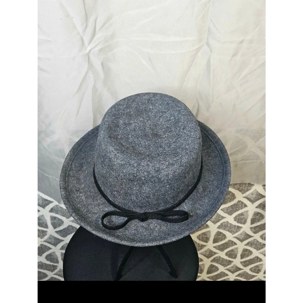 Vintage Betmar Street Smart Union Made Gray Wool Felt Fedora Hat Attached Scarf